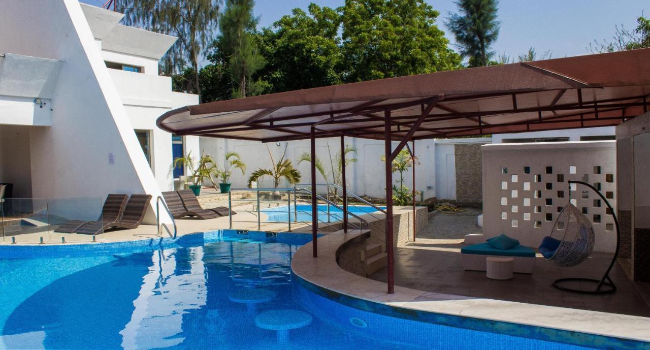 Hotel Seaclusion Diani Diani Beach Exterior foto